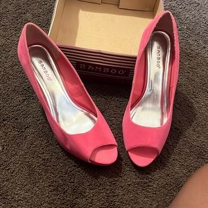 Size 10 pink high heels